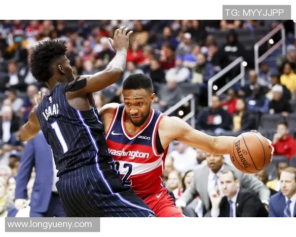 2017年勇士与奇才激战回顾:篮球盛宴中的精彩瞬间与战术较量 2017年勇士与奇才激战回顾:篮球盛宴中的精彩瞬间与战术较量