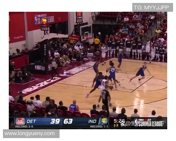 国王与勇士激战夏季联赛新星崛起精彩瞬间回顾 国王与勇士激战夏季联赛新星崛起精彩瞬间回顾