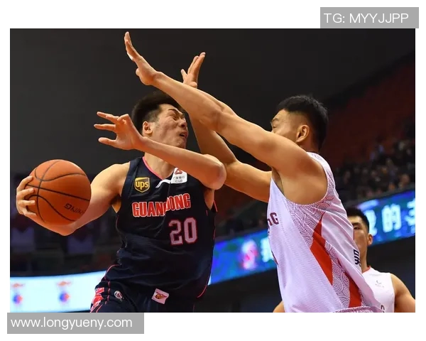 东莞银行篮球队迎战辽宁队力争主场胜利展现球队实力与斗志