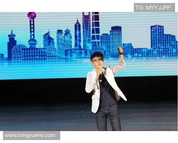 李根：从篮球场上的拼搏者到人生舞台的追梦人