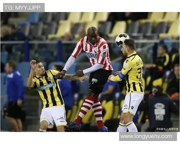 海伦芬主场迎战福图纳争夺联赛关键三分的激烈对决