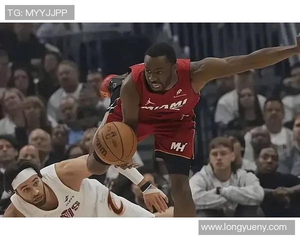 2009年骑士与热火经典对决录像回放精彩瞬间重温