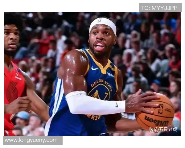 开拓者与活塞激战正酣比分胶着双方争夺胜利的精彩瞬间回顾 开拓者与活塞激战正酣比分胶着双方争夺胜利的精彩瞬间回顾