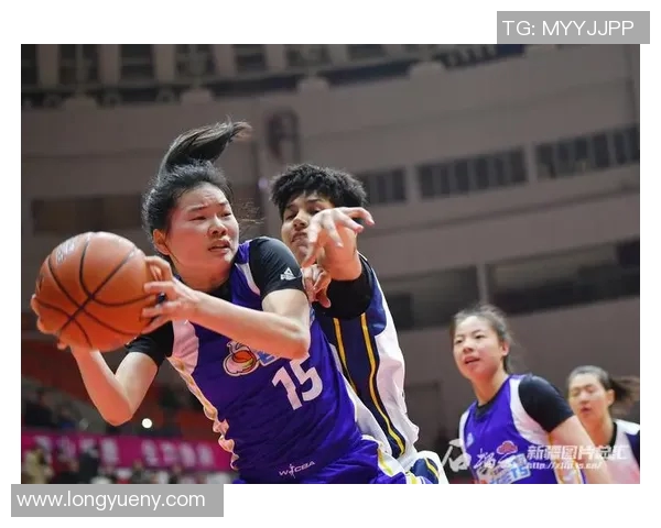 新疆女篮与广东女篮激战正酣谁能在赛场上笑到最后 新疆女篮与广东女篮激战正酣谁能在赛场上笑到最后